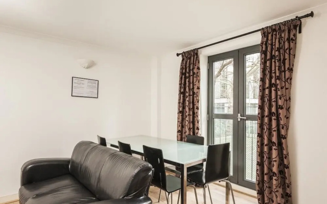 Liverpool St. Apartment - City Stay London