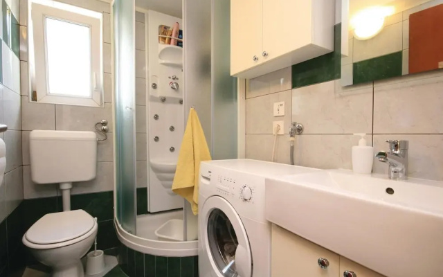 Nice Home in Jadrija With Wifi and 2 Bedrooms