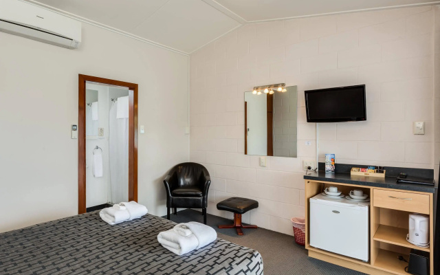 Ocean Beach Hotel