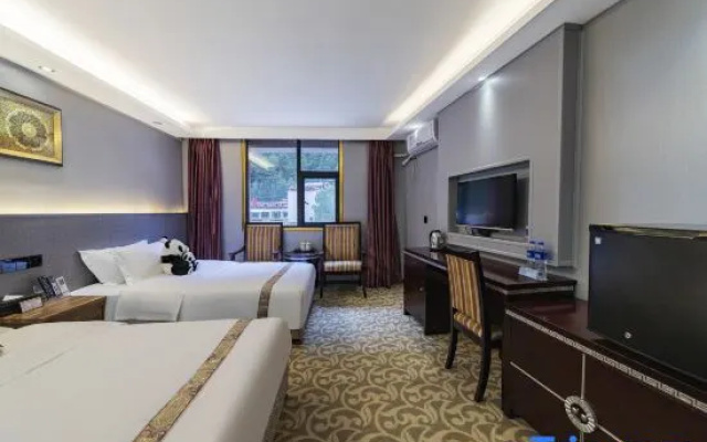 Longzhou Hotel (Visitor Center Branch)