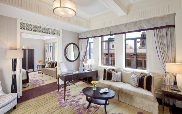 Fairmont Peace Hotel