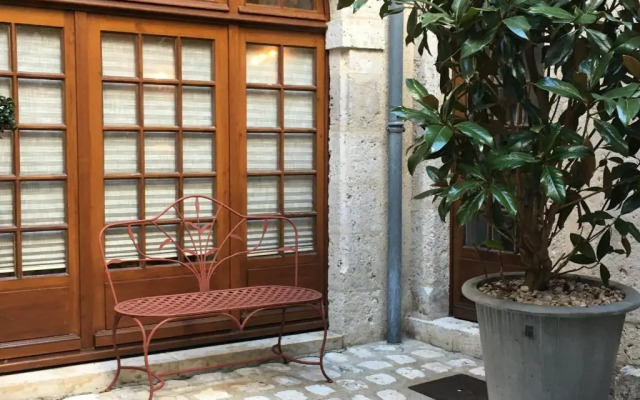 Maison d'Ines centre historique garage privé