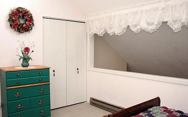 38SW Deluxe Townhouse Style Condo