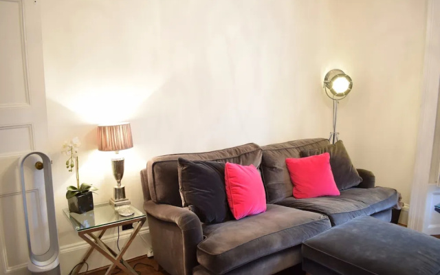 2 Bedroom Apartment In Islington Angel