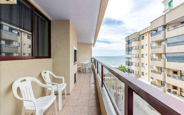 Apto Pé Na Areia Vista Mar Em Meia Praia Evb308