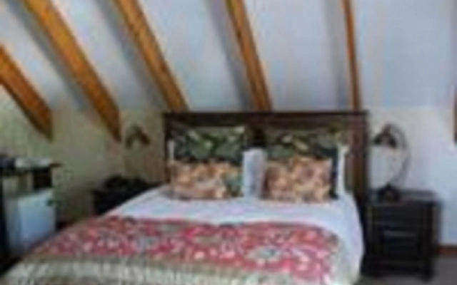 Sunninghill Guest Lodge