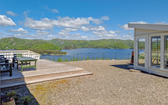 Stunning Home in Spangereid With Wifi and 4 Bedrooms