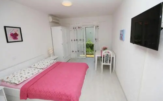 Apartments Vekic