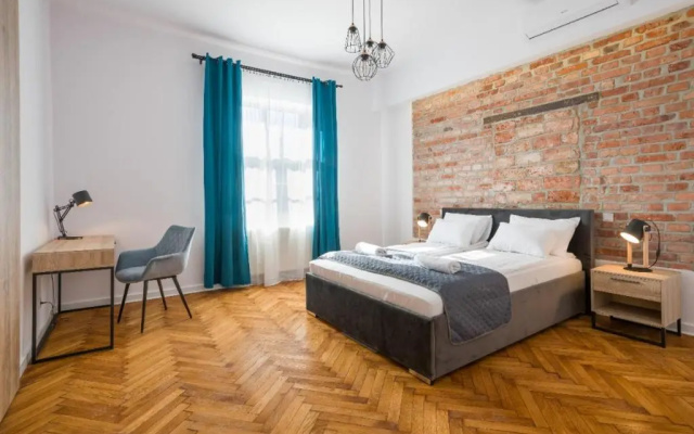 Fancy Apartments with Lift and A/C