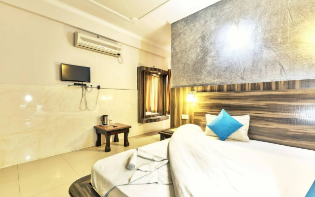 Zo Rooms MI Road