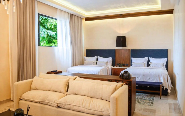 Adoro Hotel Boutique
