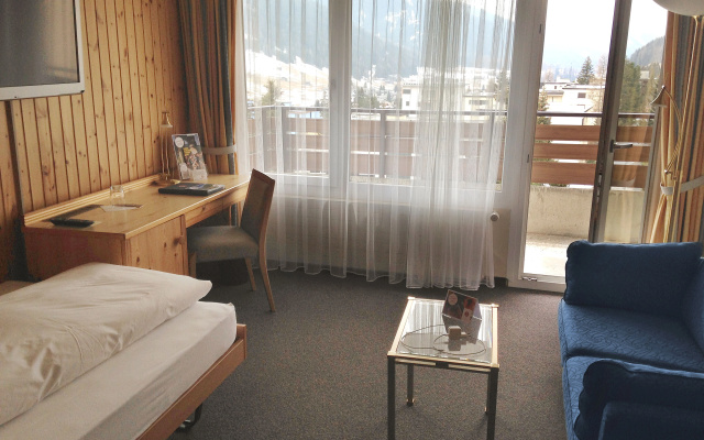 Mountain Plaza Hotel