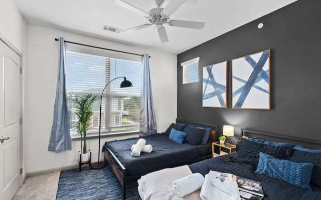 Upscale King 4BR Suite Uptown Charlotte