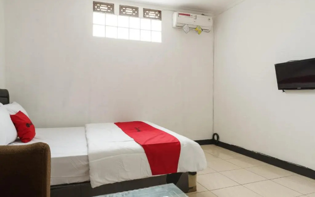 RedDoorz @ Cibogo Puncak Bogor 2