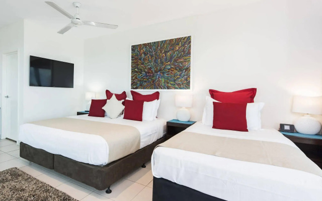 Darwin Executive Suites & FREE CAR