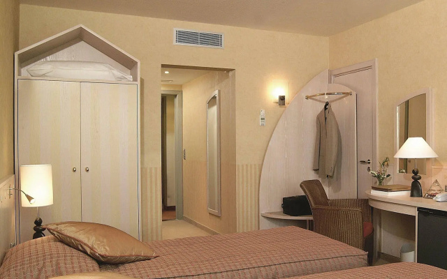 Beach Palace Hotel by CW Hotel Collection
