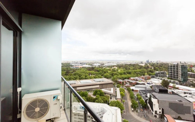 MORGAN, 2BDR Southbank Apartment