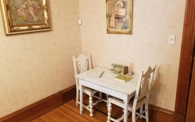 Historic Victorian Inn