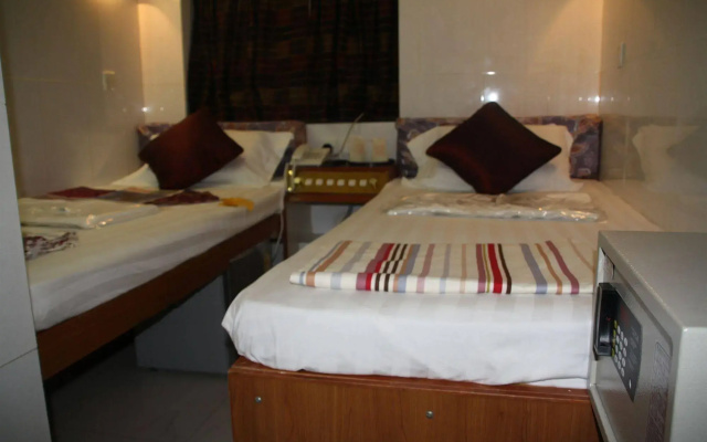 Kamal Traveller