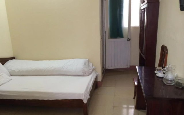 Phuong Dong Hotel