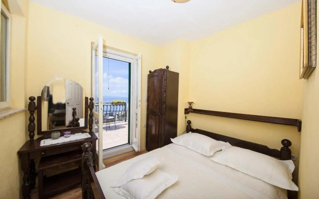House Mario in Podgora, jacuzzi