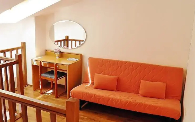 Apartments Leverić 230