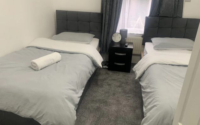 Modern 3bed Garden House in Croydon, London ,uk