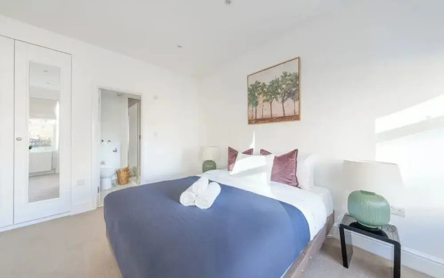 Hyde Park 3BR Retreat by Marble Arch