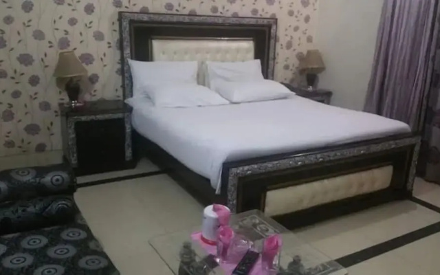 Diamond Hotel