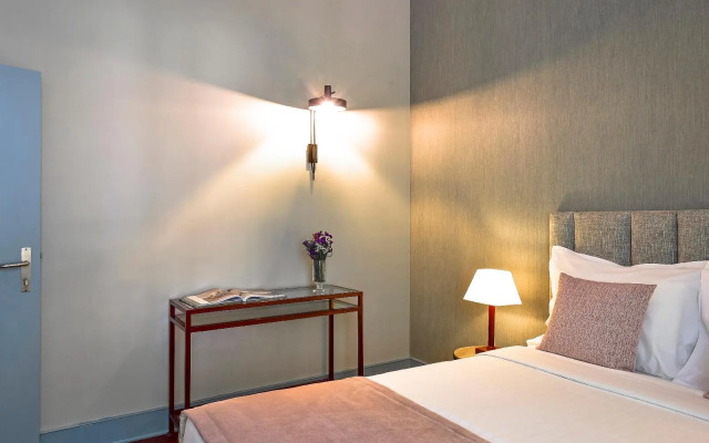 Central Suites & Apartments
