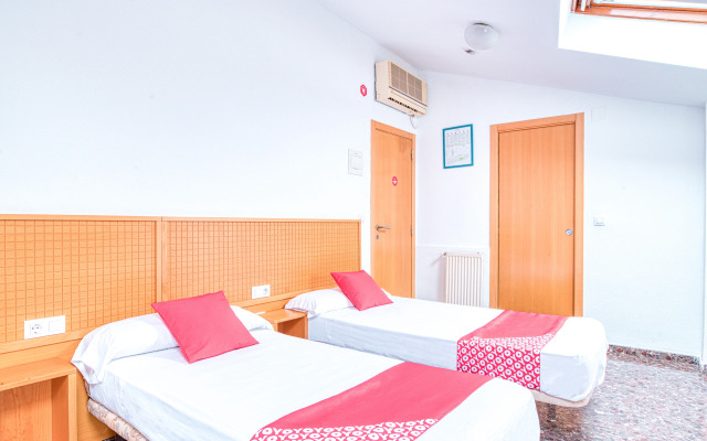 OYO Hostal Nova Picanya