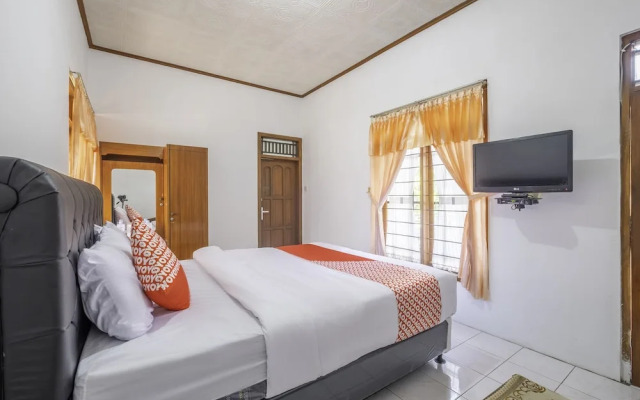 Puri Cikole Asri by OYO Rooms