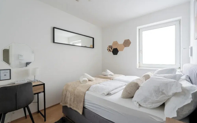 COY Apartments Steyr - Work & Relaxation