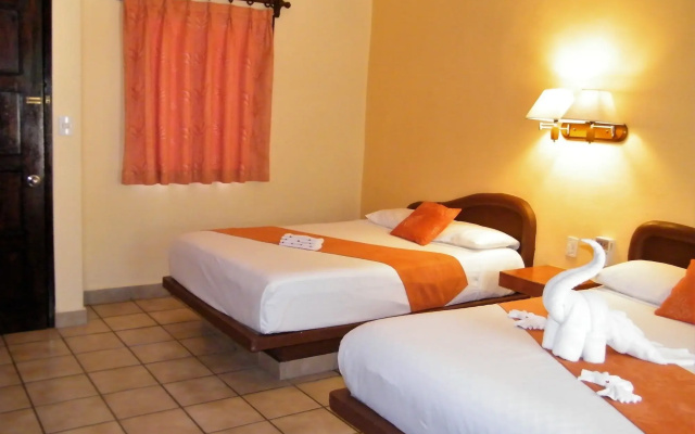 Hotel Lunasol