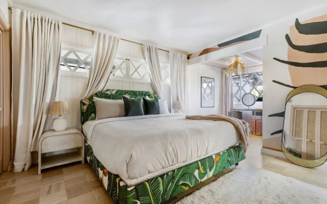 Beverly Tree House