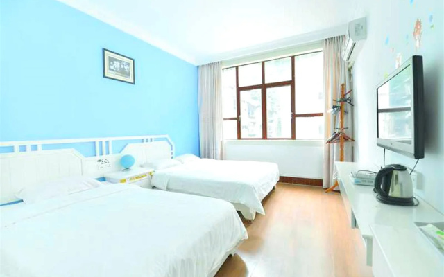 Doraemon Inn