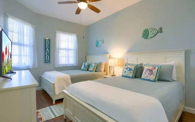 506 Harborview Grande