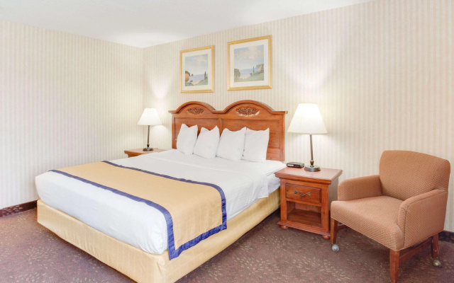 Baymont by Wyndham Kalamazoo