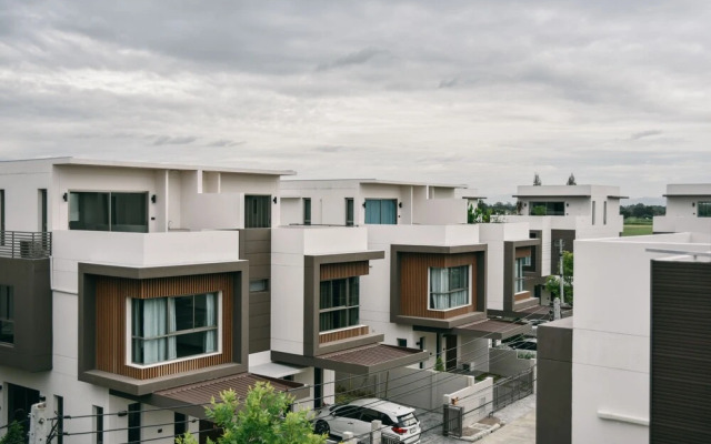 Willing Vacation Villa