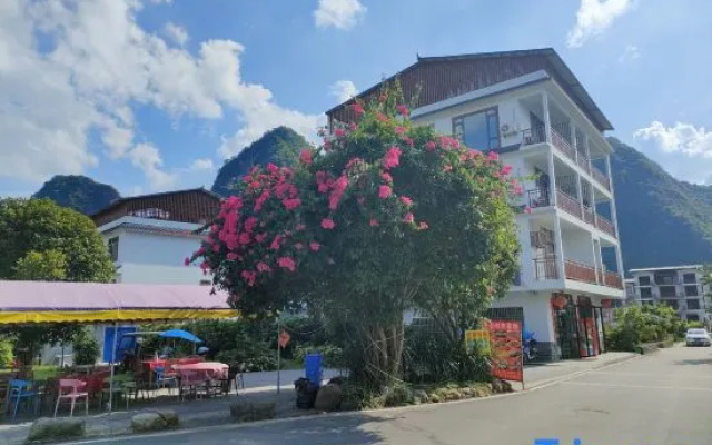 Yangshuo Xixia Xiaozhu Inn (Yulonghe Scenic Area Branch)