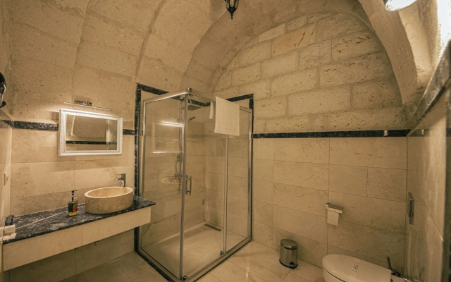 Limon Cave Hotel