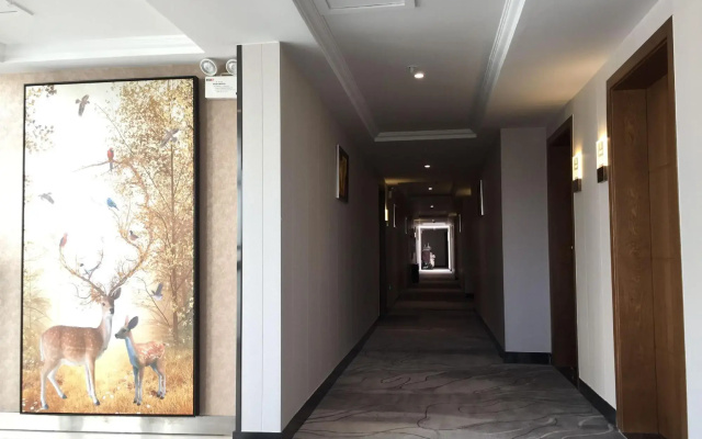 Lizhi Holiday Hotel