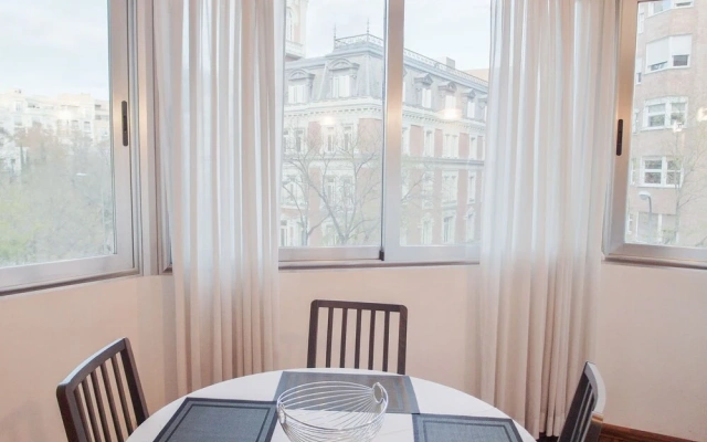 DFlat Escultor Madrid 204 Apartments