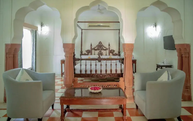Shahpura Abhaneri Resort