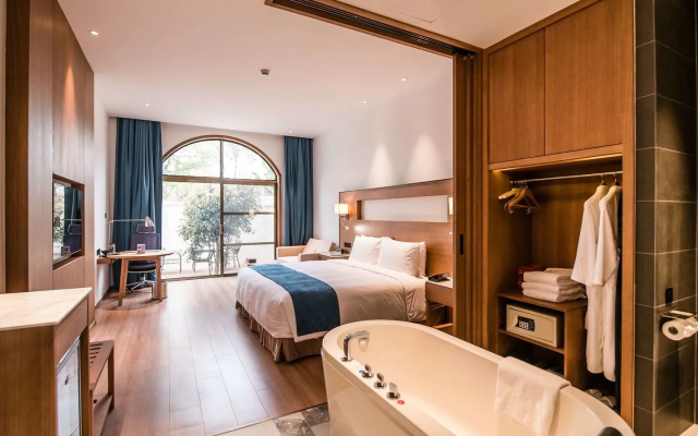Novotel Suzhou Tai Lake Santeh Hotel