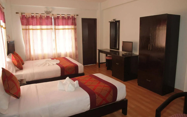 Hotel Center Lake