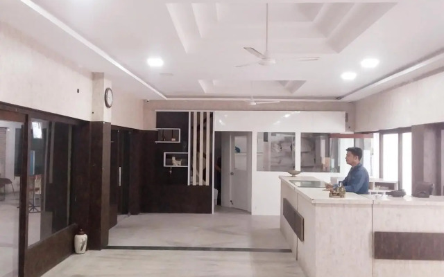 Hotel Ranjit Residency