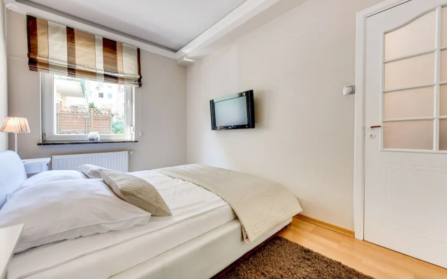 Palermo Apartment by Renters