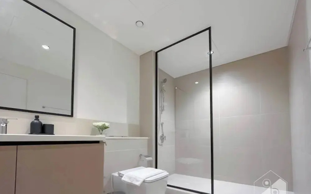 Burj Crown Luxury 2bedroom Balcony & View