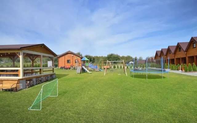 Nice Holiday Home Located 800 m From the sea